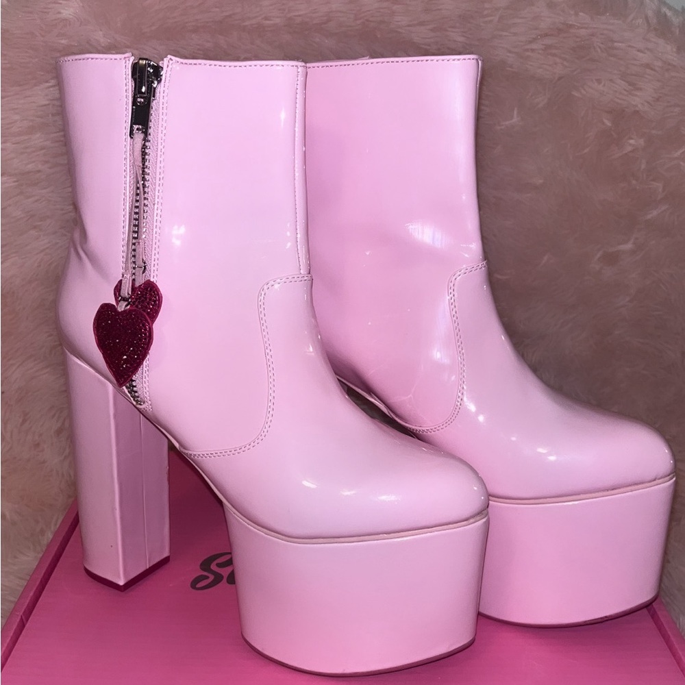 Sugar Thrillz X Pretty Heartstomper Platform Boots
